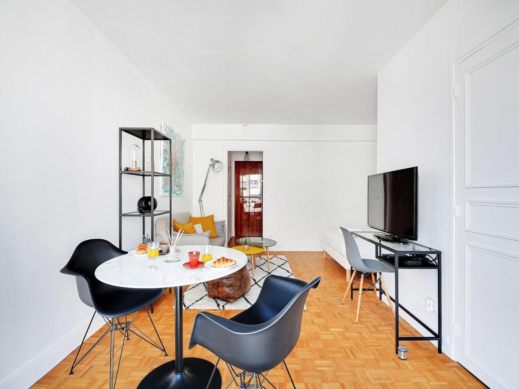 Apartment 2p Champs De Mars - La Motte Picquet *